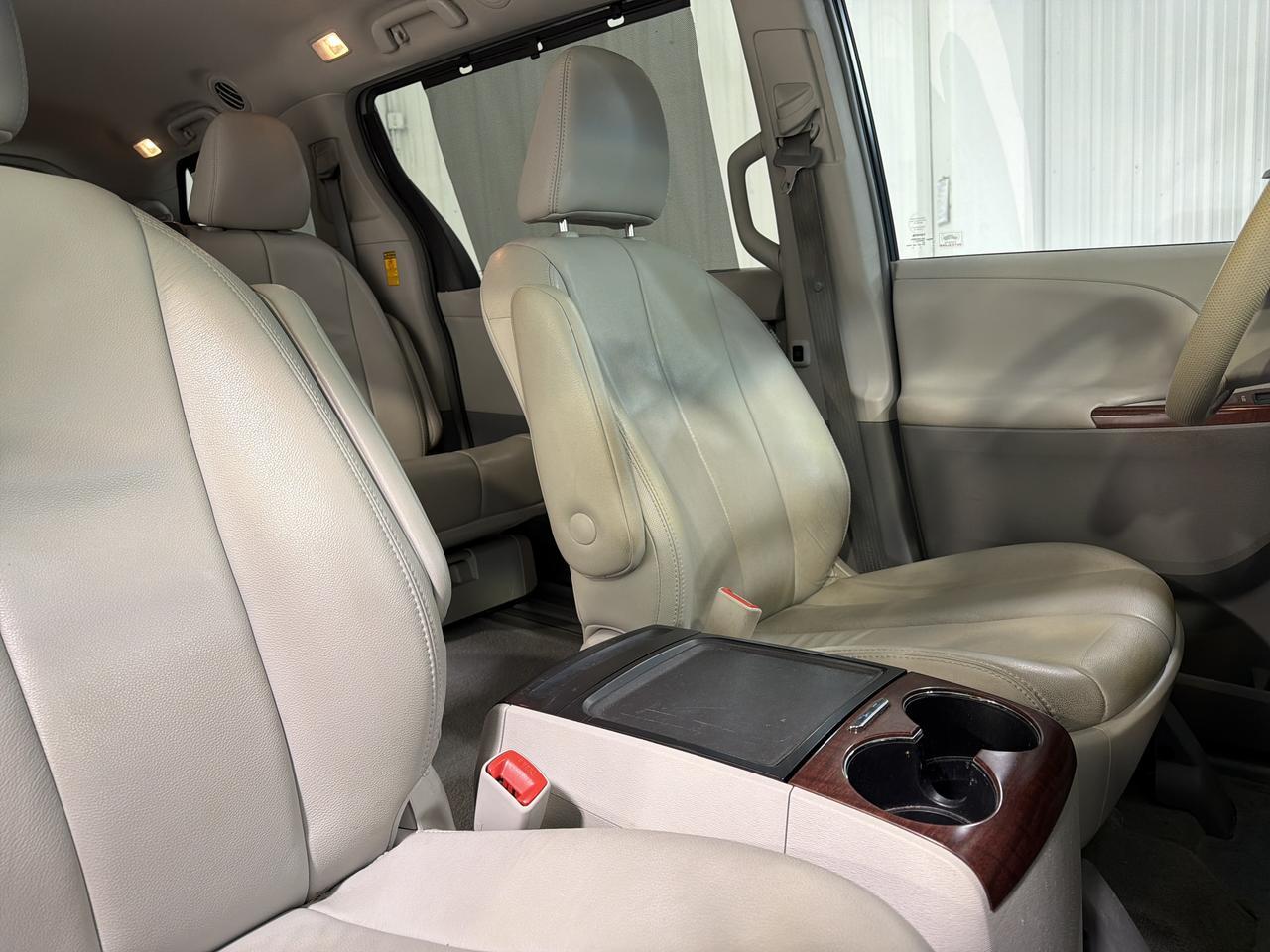 2014 Toyota Sienna XLE San Antonio TX