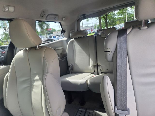 2014 Toyota Sienna XLE V6 8 Passenger Elgin IL