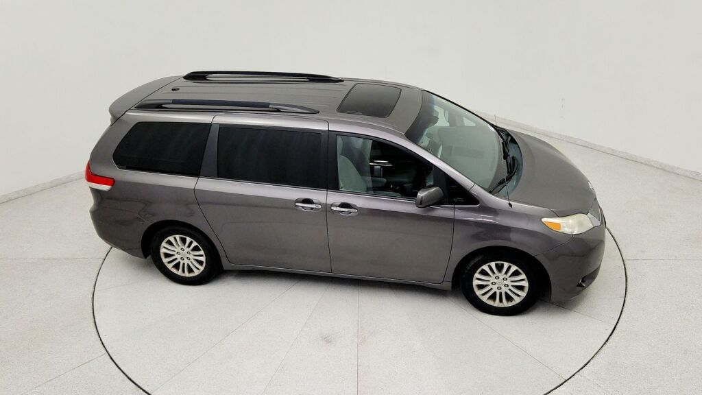 2014 Toyota Sienna XLE Laurel MD
