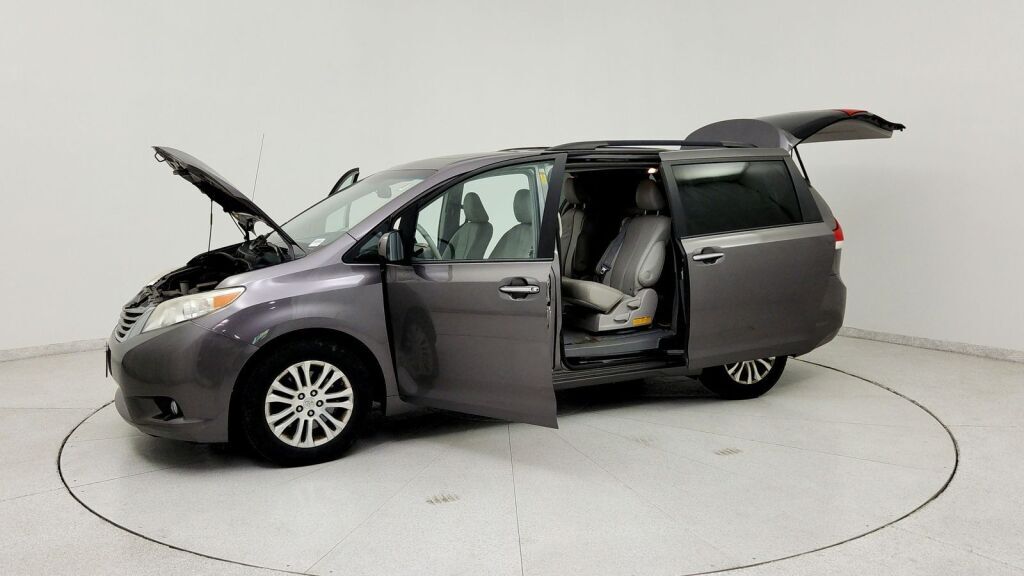 2014 Toyota Sienna XLE Laurel MD