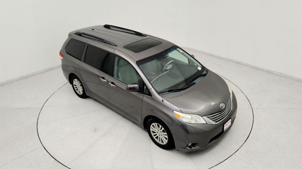 2014 Toyota Sienna XLE Laurel MD