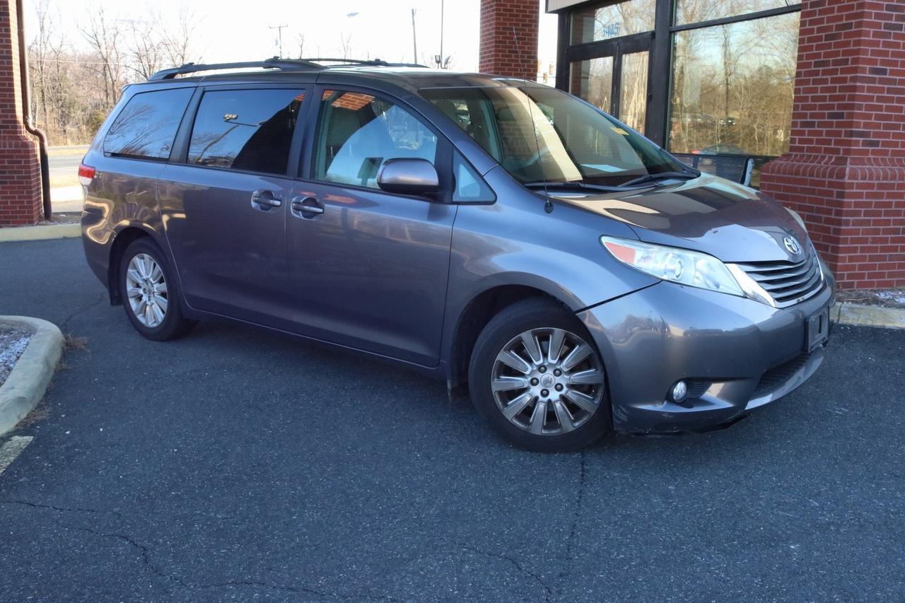 2014 Toyota Sienna XLE