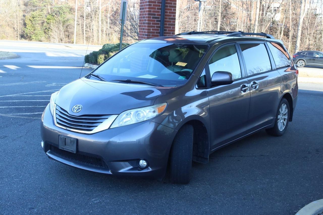 2014 Toyota Sienna XLE Fredericksburg VA
