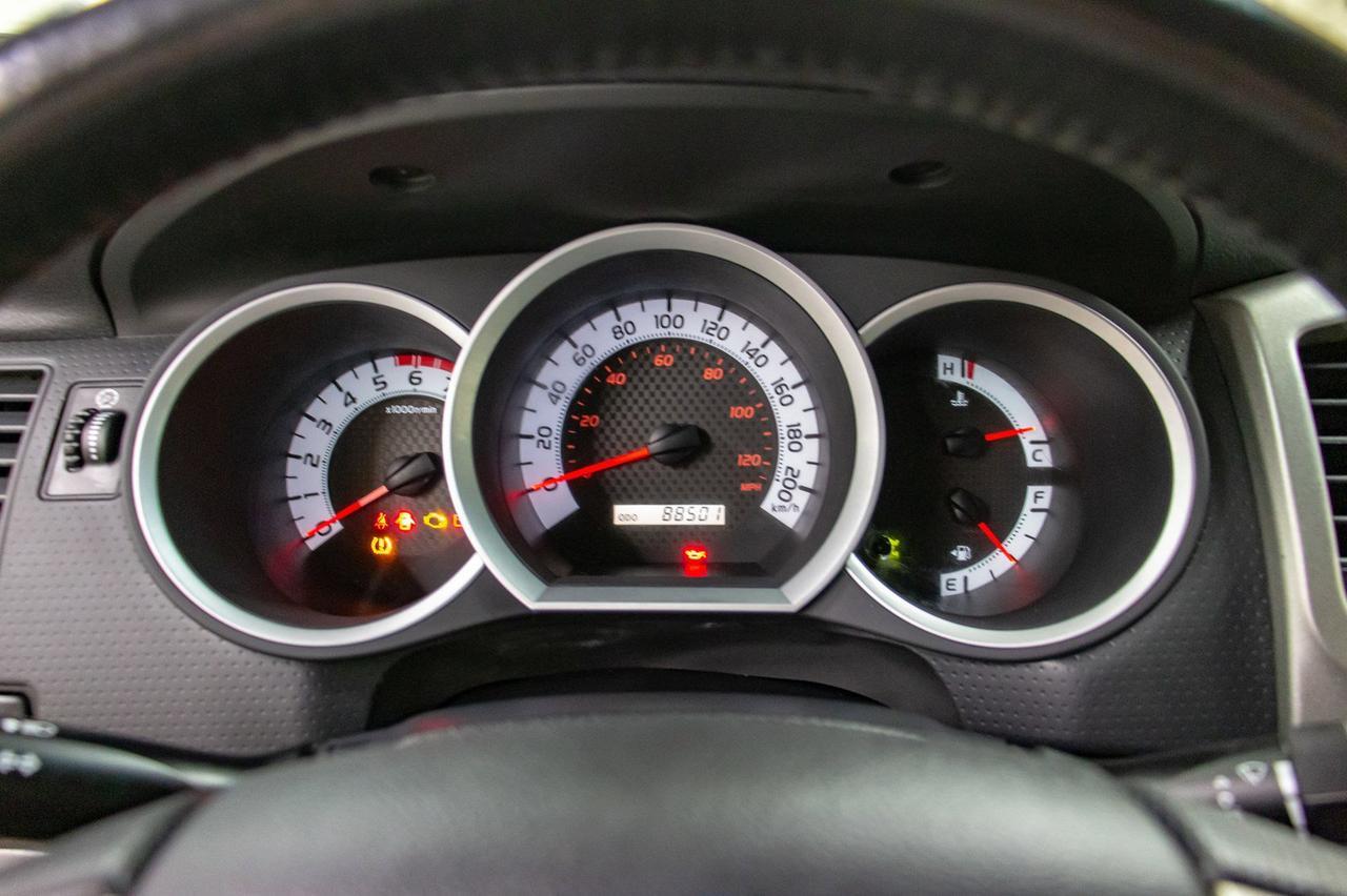 2014 Toyota Tacoma 4X4 DOUBLE-CAB SR5 Red Deer AB