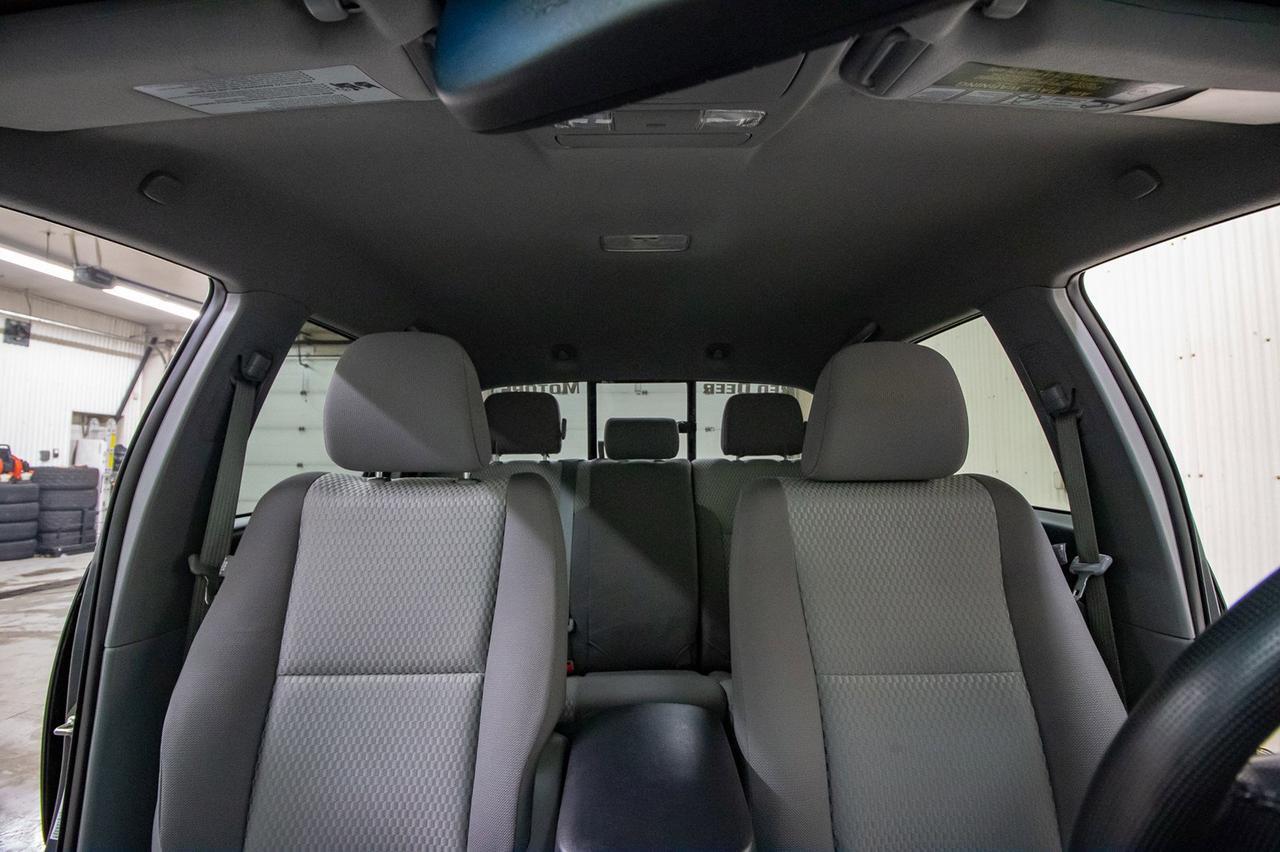 2014 Toyota Tacoma 4X4 DOUBLE-CAB SR5 Red Deer AB