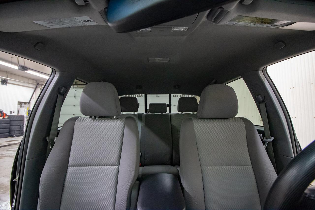2014 Toyota Tacoma 4X4 DOUBLE-CAB SR5 Red Deer AB