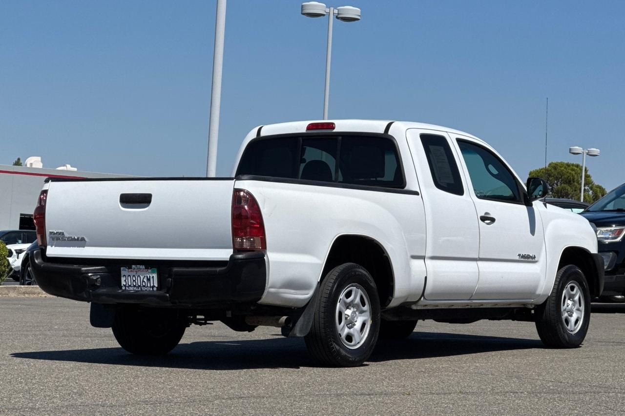 2014 Toyota Tacoma Base