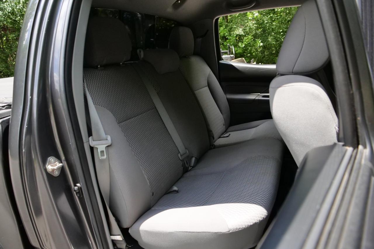 2014 Toyota Tacoma PreRunner / Tow Package / Entune Audio / V6! Lincolnton NC