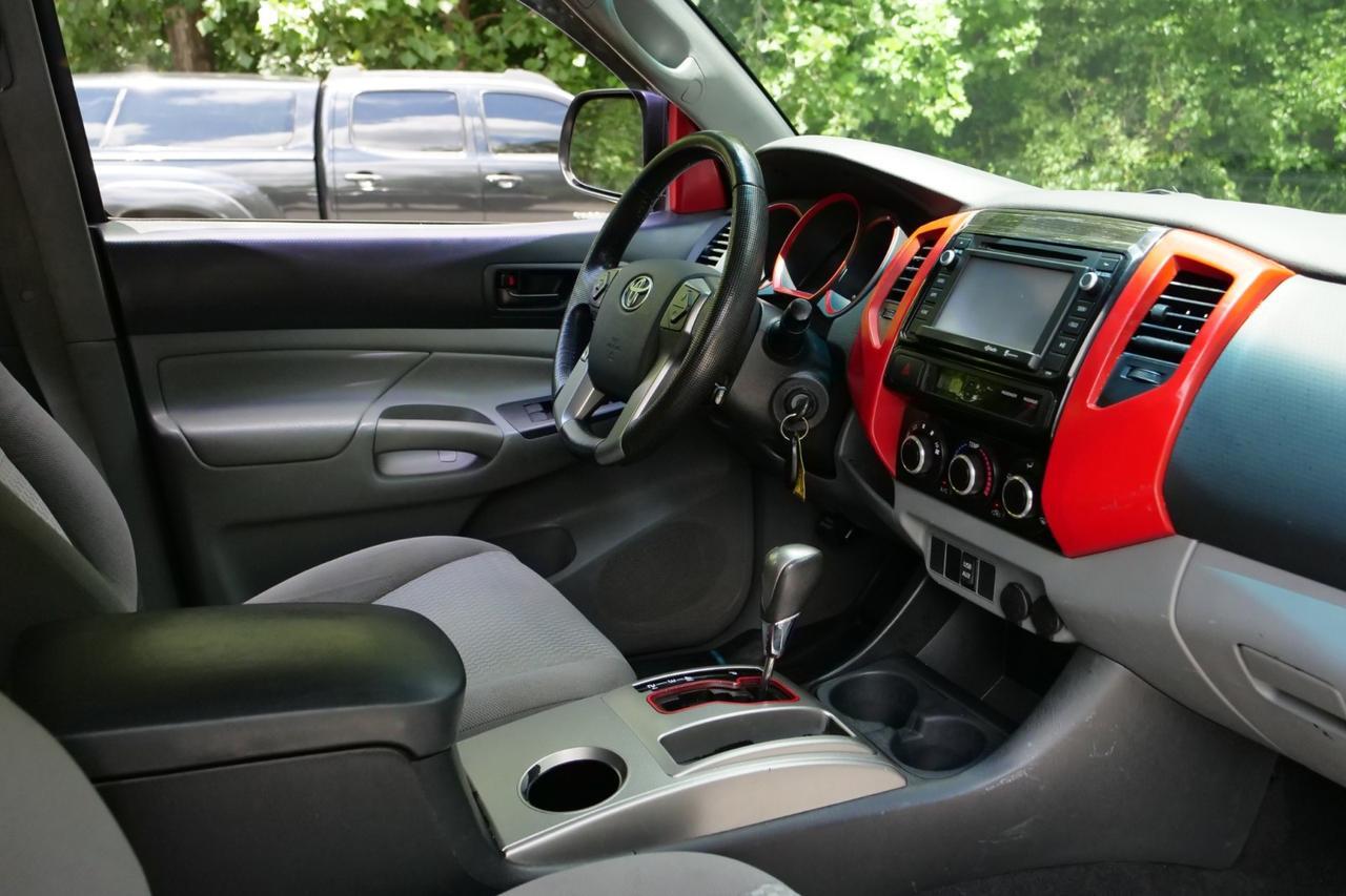 2014 Toyota Tacoma PreRunner / Tow Package / Entune Audio / V6! Lincolnton NC