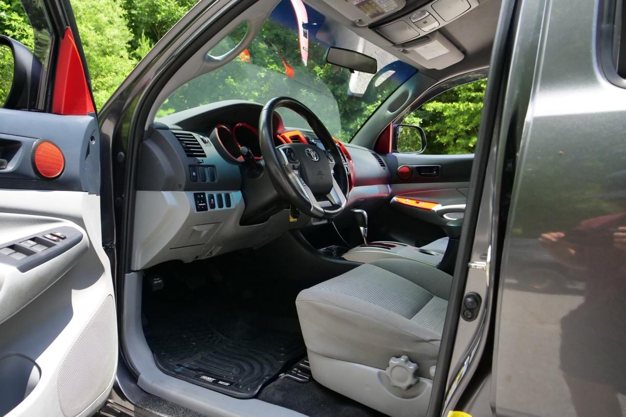 2014 Toyota Tacoma PreRunner / Tow Package / Entune Audio / V6! Lincolnton NC