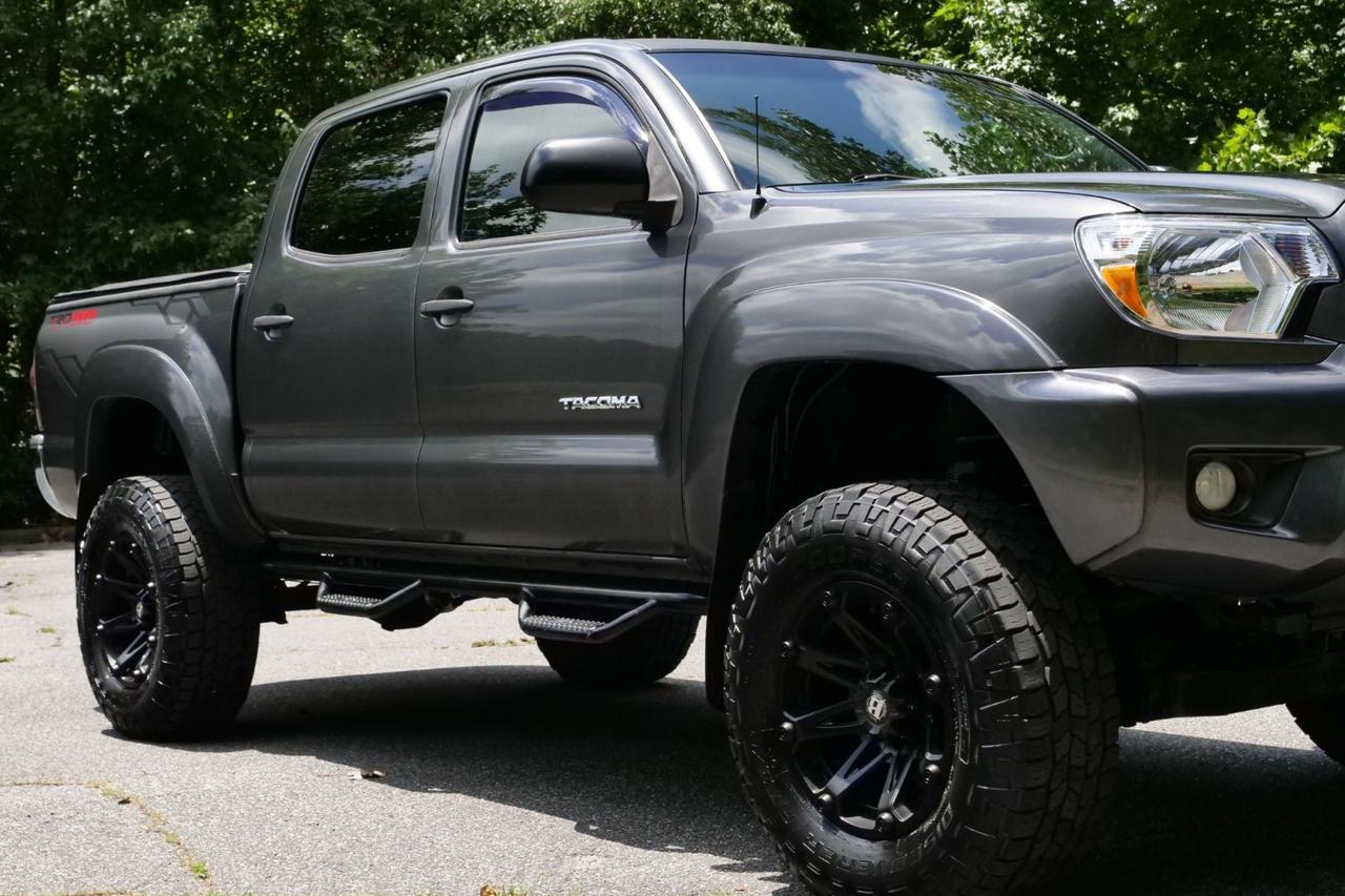 2014 Toyota Tacoma PreRunner / Tow Package / Entune Audio / V6! Lincolnton NC