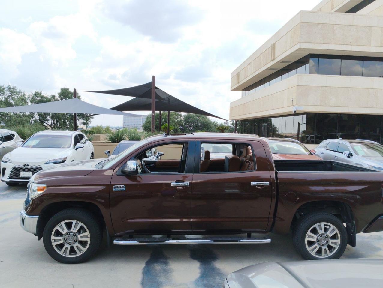 2014 Toyota Tundra 4WD Truck