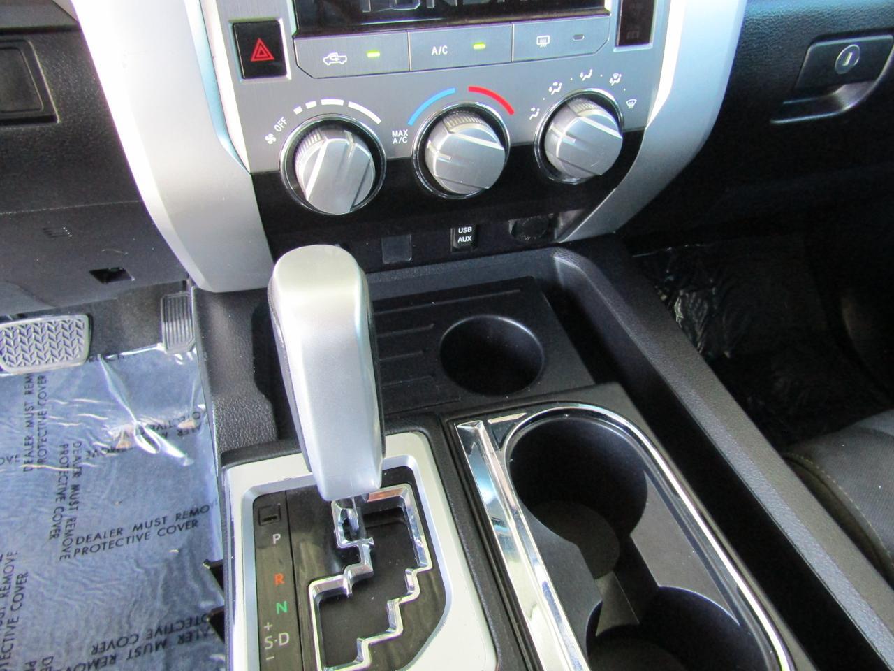 2014 Toyota Tundra CrewMax 4.6L V8 6-Spd AT SR5 (Natl) Grand Prairie TX