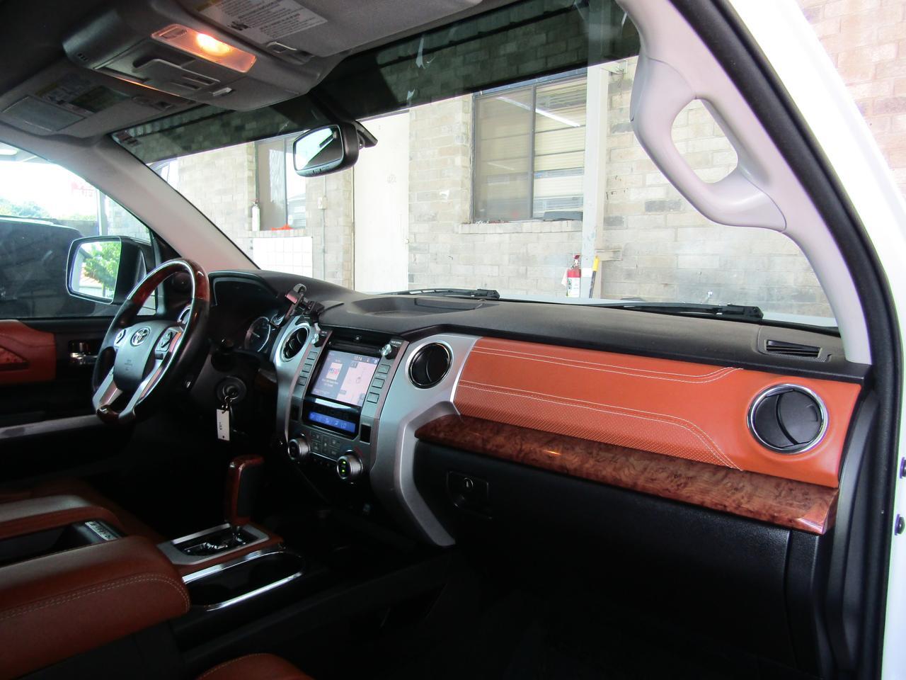 2014 Toyota Tundra CrewMax 5.7L FFV V8 6-Spd AT Platinum (Natl) Grand Prairie TX