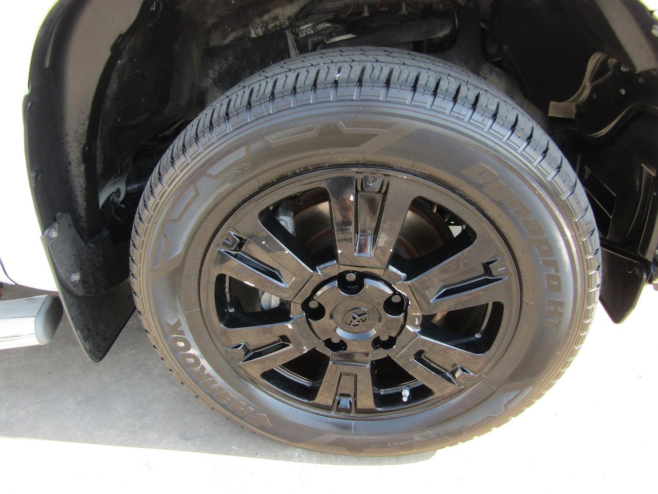 2014 Toyota Tundra CrewMax 5.7L FFV V8 6-Spd AT Platinum (Natl) Grand Prairie TX