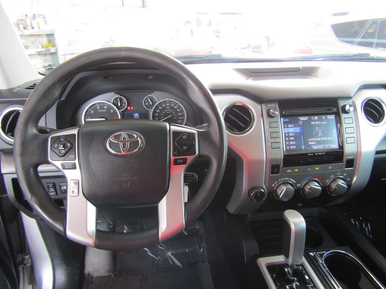 2014 Toyota Tundra CrewMax 5.7L V8 6-Spd AT SR5 (Natl) Grand Prairie TX