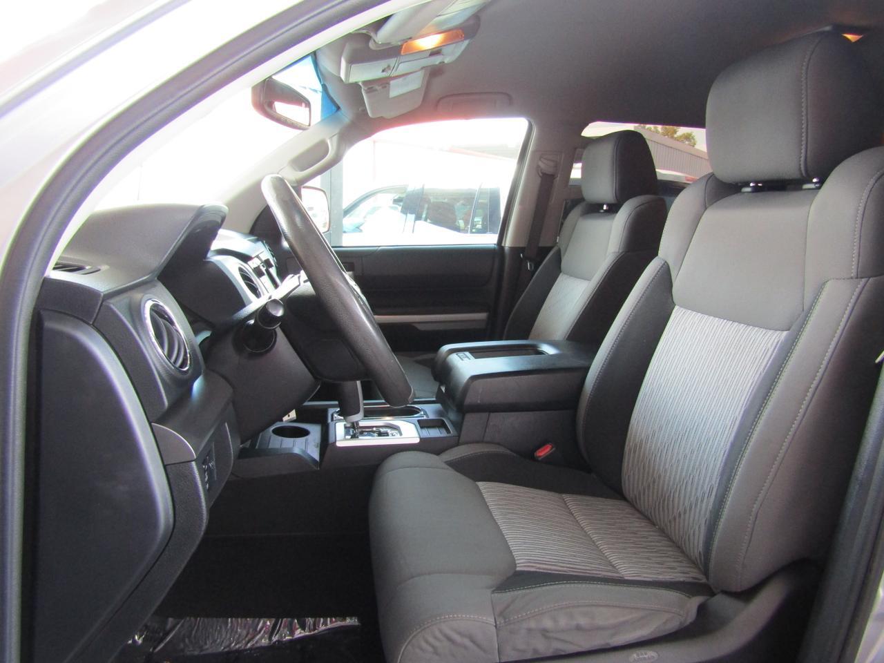 2014 Toyota Tundra CrewMax 5.7L V8 6-Spd AT SR5 (Natl) Grand Prairie TX