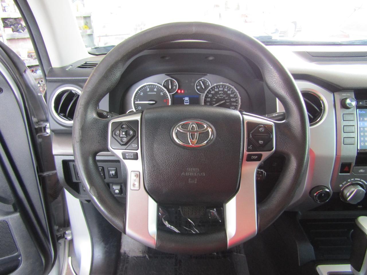 2014 Toyota Tundra CrewMax 5.7L V8 6-Spd AT SR5 (Natl) Grand Prairie TX