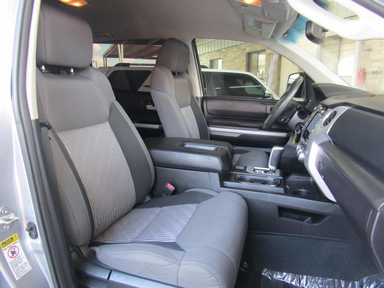 2014 Toyota Tundra CrewMax 5.7L V8 6-Spd AT SR5 (Natl) Grand Prairie TX