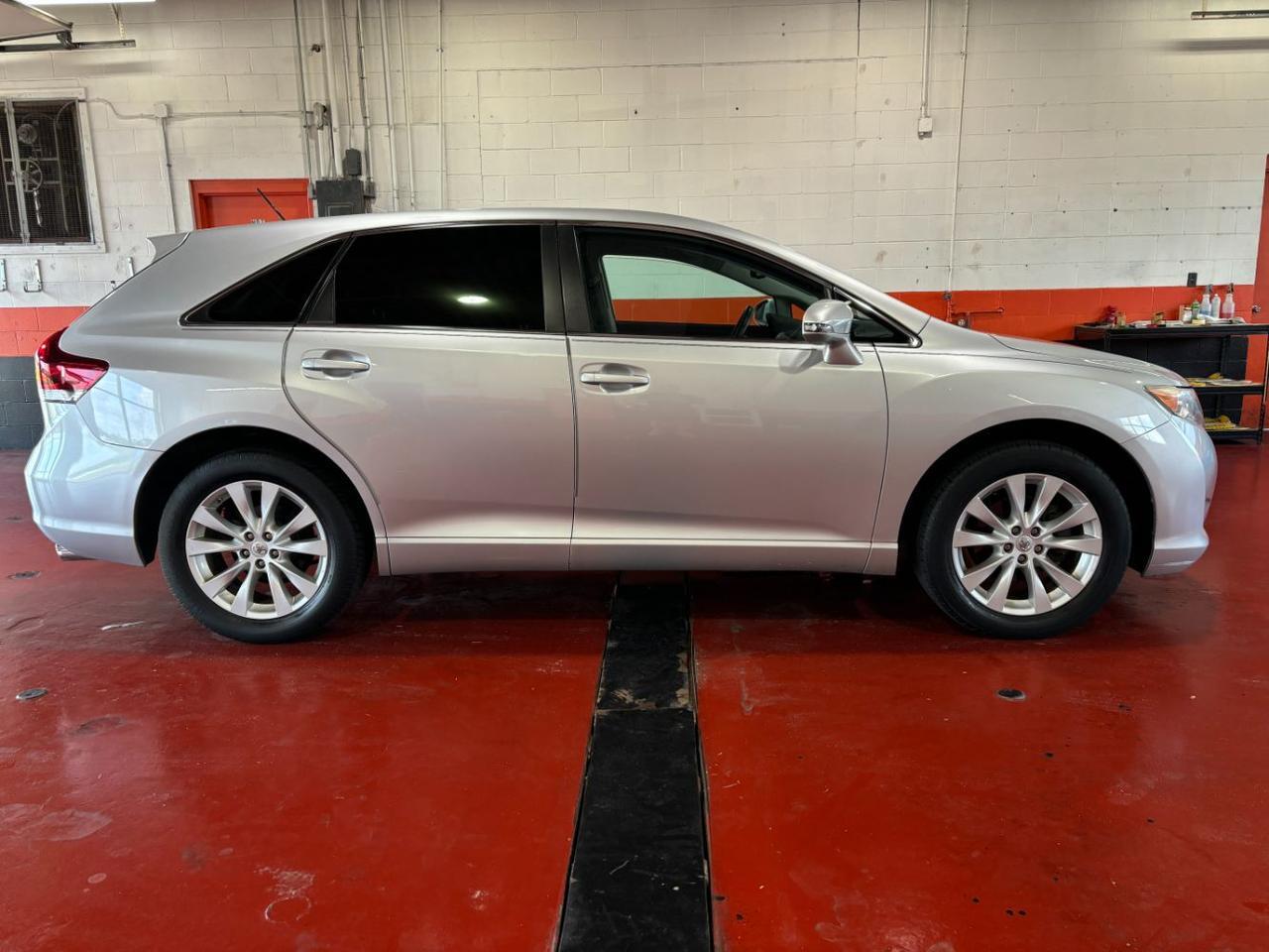 2014 Toyota Venza LE Franklin OH