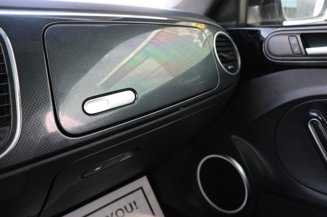 2014 VOLKSWAGEN BEETLE TURBO Houston TX