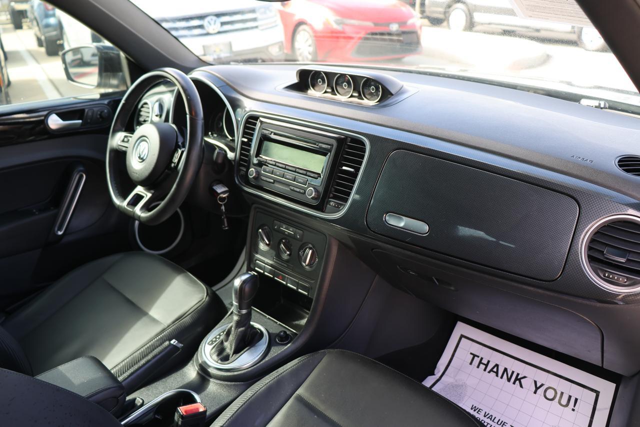 2014 VOLKSWAGEN BEETLE TURBO Houston TX