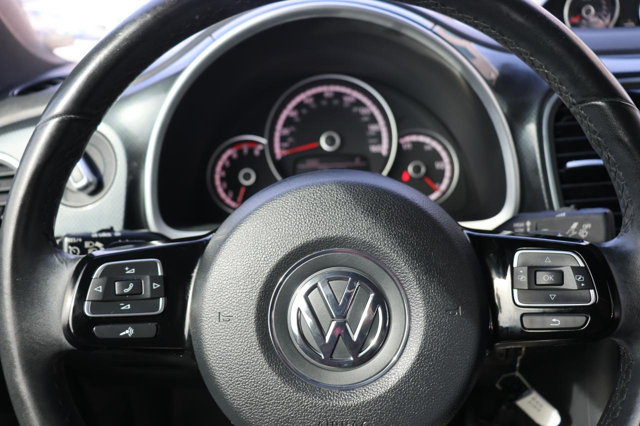 2014 VOLKSWAGEN BEETLE TURBO Houston TX