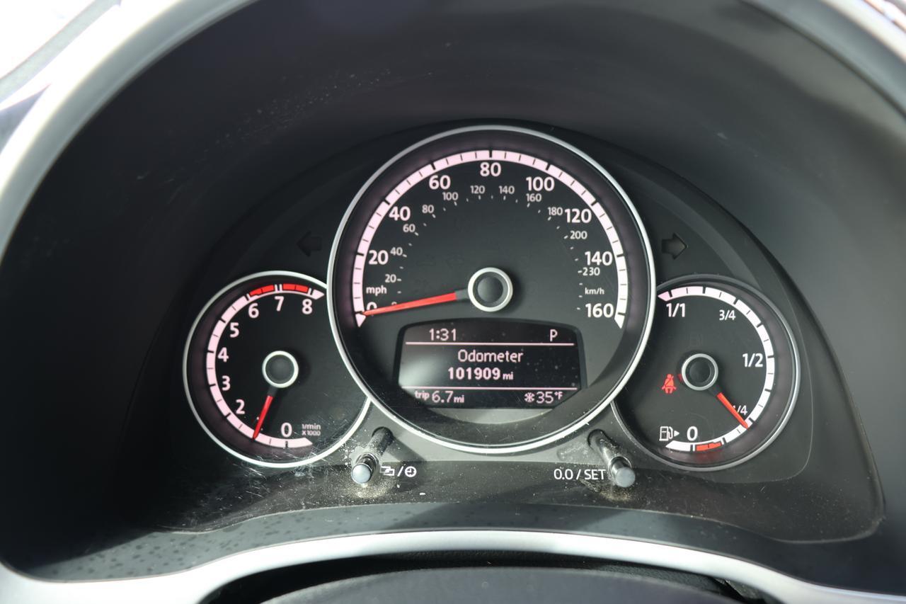 2014 VOLKSWAGEN BEETLE TURBO Houston TX