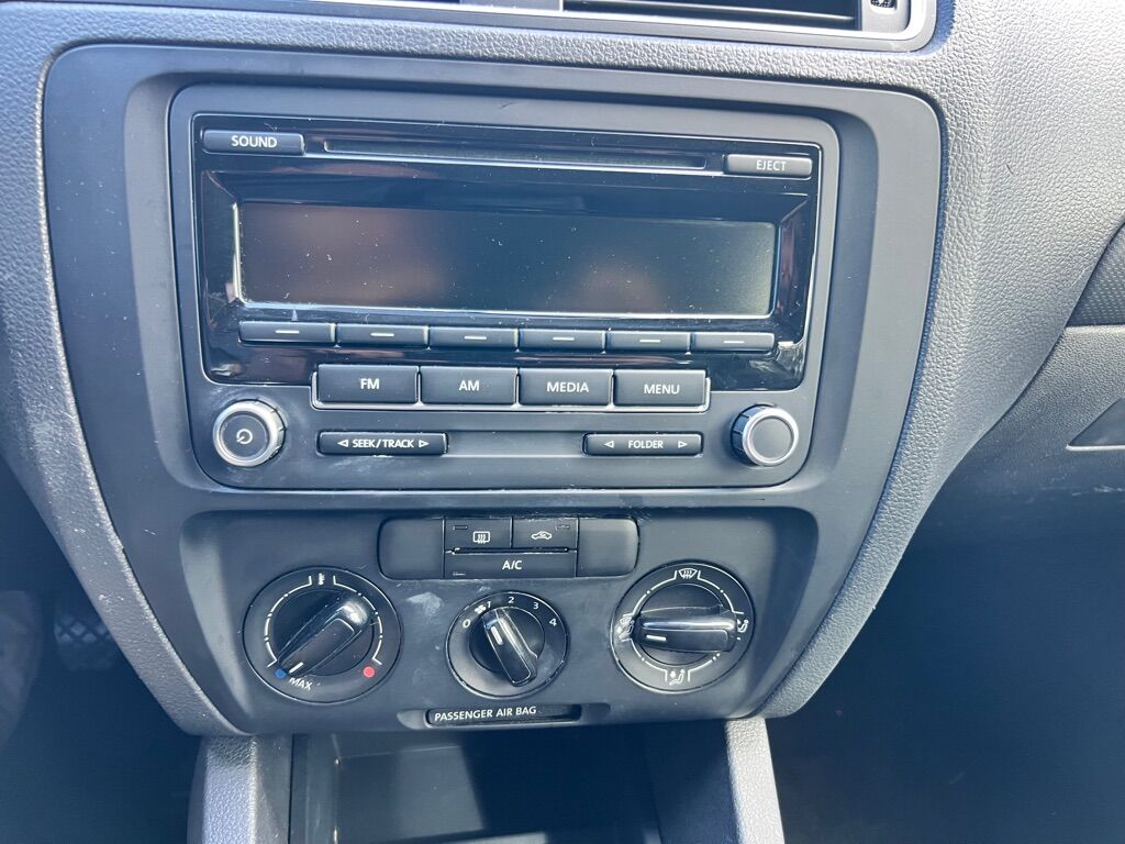 2014 VOLKSWAGEN JETTA BASE Des Moines WA