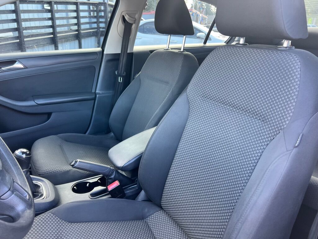 2014 VOLKSWAGEN JETTA BASE Des Moines WA