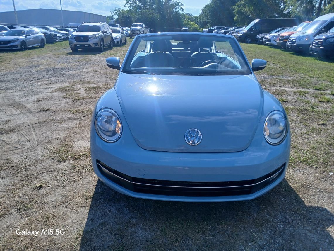2014 Volkswagen Beetle 2.5L Convertible 2D