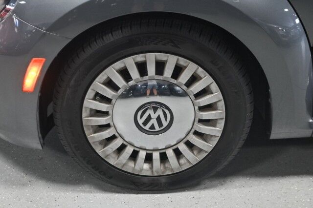 2014 Volkswagen Beetle 2dr Convertible Chicago IL