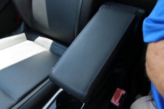 2014 Volkswagen Beetle Convertible 1.8T Melbourne FL