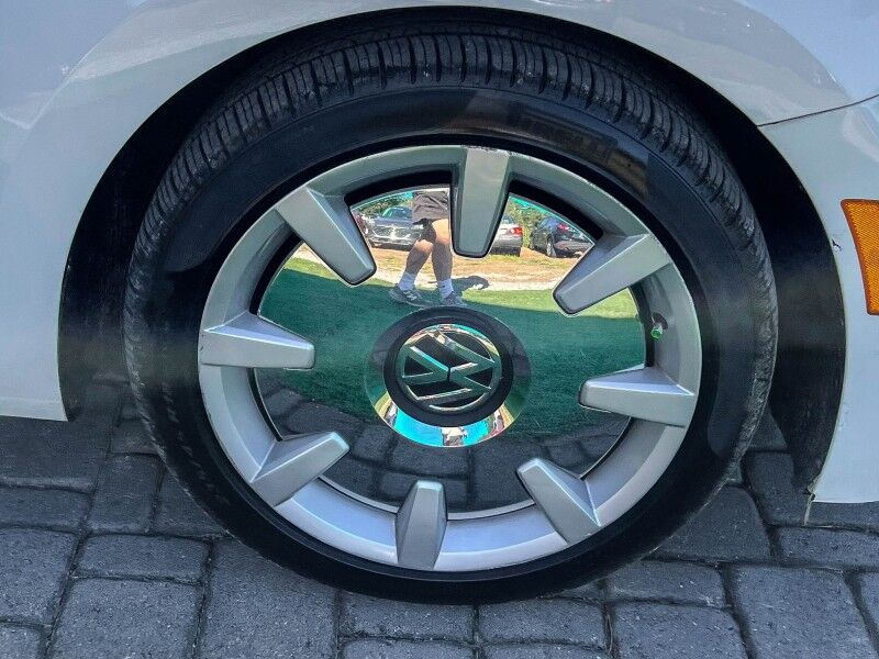 2014 Volkswagen Beetle Convertible 2.5L w/Sound/Nav Wilmington NC