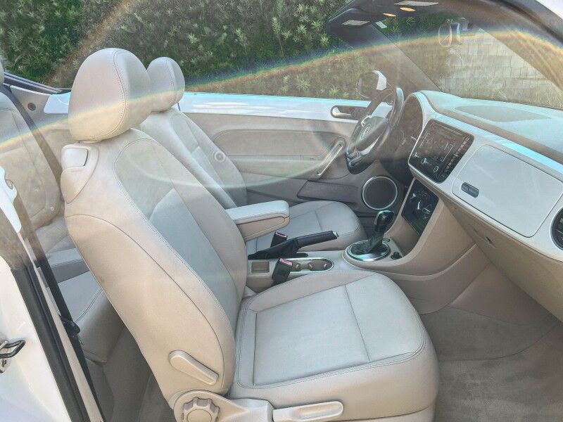 2014 Volkswagen Beetle Convertible 2.5L w/Sound/Nav Wilmington NC