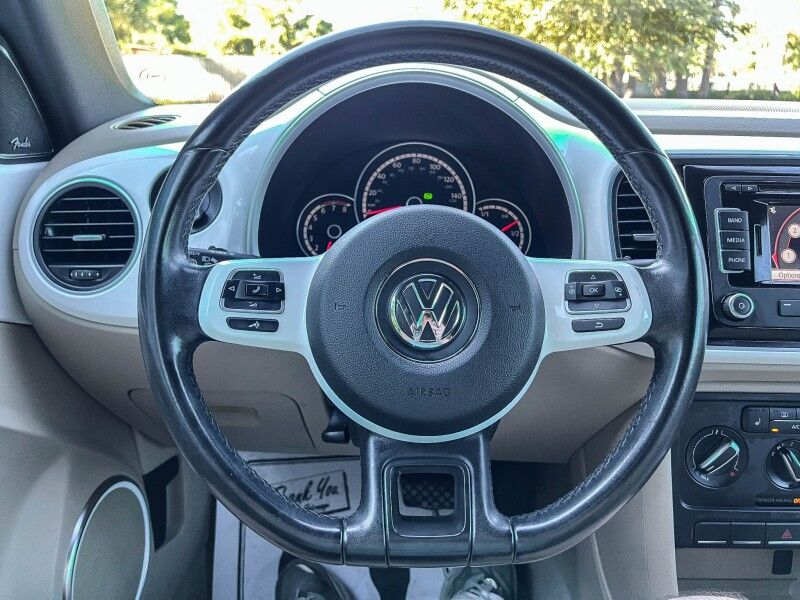 2014 Volkswagen Beetle Convertible 2.5L w/Sound/Nav Wilmington NC