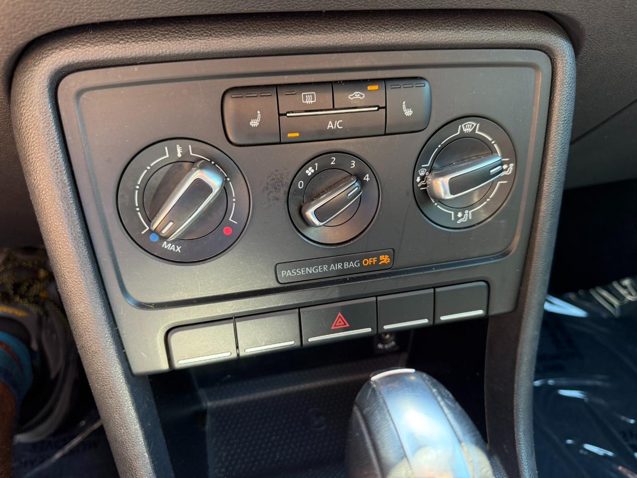 2014 Volkswagen Beetle Convertible 2dr Auto 1.8T PZEV Jacksonville FL