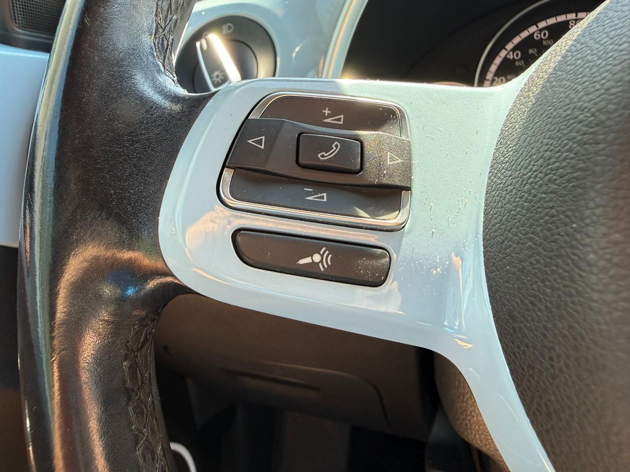 2014 Volkswagen Beetle Convertible 2dr Auto 1.8T PZEV Jacksonville FL