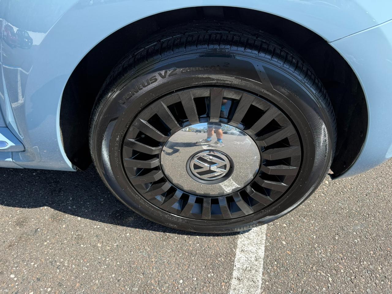 2014 Volkswagen Beetle Convertible 2dr Auto 1.8T PZEV Jacksonville FL