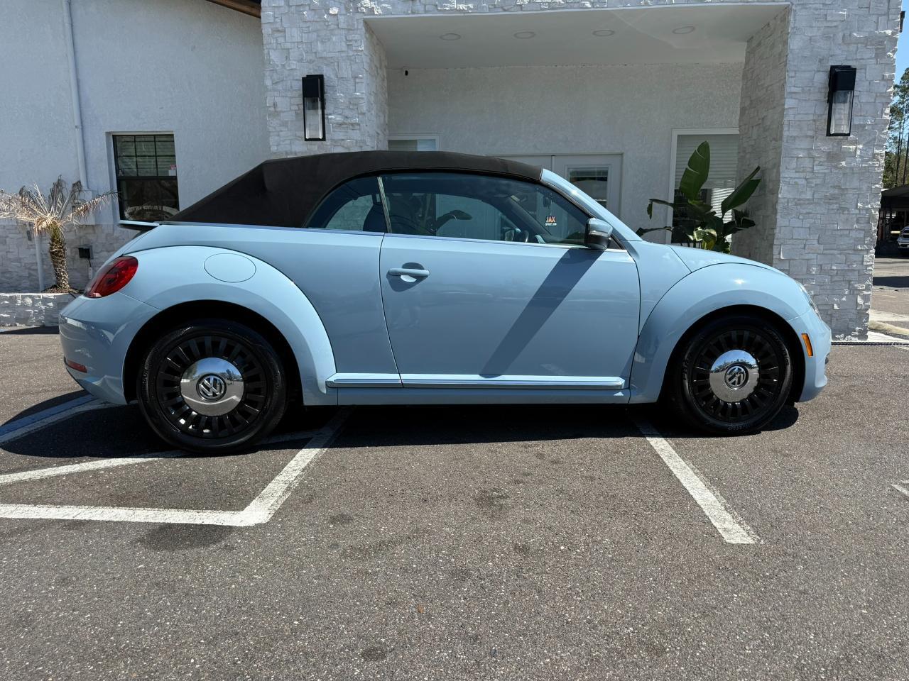 2014 Volkswagen Beetle Convertible 2dr Auto 1.8T PZEV Jacksonville FL
