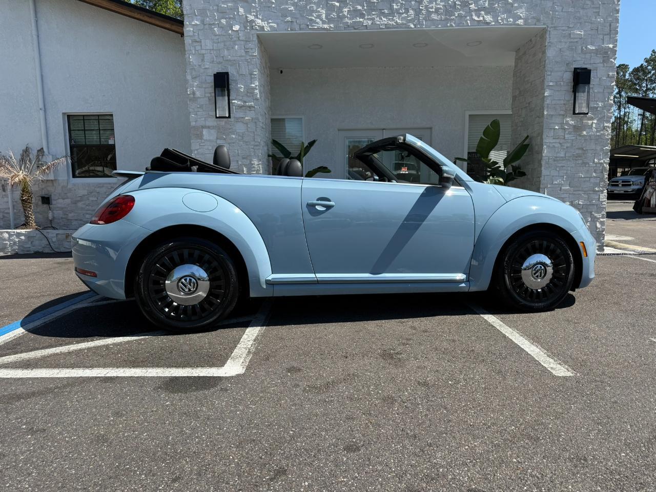 2014 Volkswagen Beetle Convertible 2dr Auto 1.8T PZEV Jacksonville FL