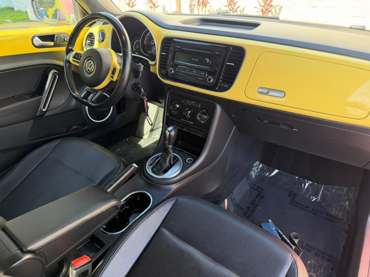 2014 Volkswagen Beetle Convertible 2dr Auto 1.8T PZEV Jacksonville FL