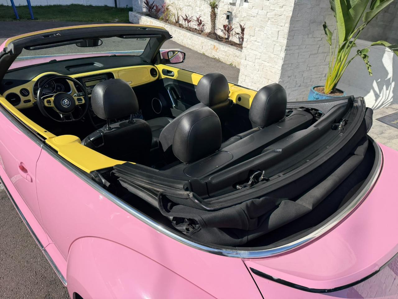 2014 Volkswagen Beetle Convertible 2dr Auto 1.8T PZEV Jacksonville FL