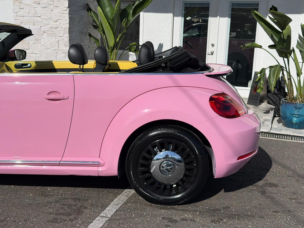 2014 Volkswagen Beetle Convertible 2dr Auto 1.8T PZEV Jacksonville FL