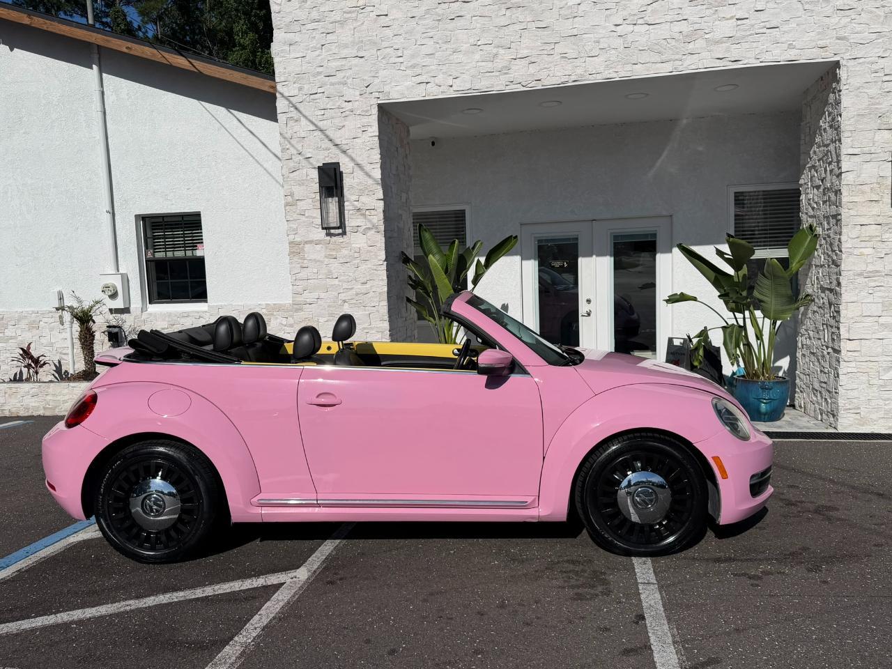 2014 Volkswagen Beetle Convertible 2dr Auto 1.8T PZEV Jacksonville FL