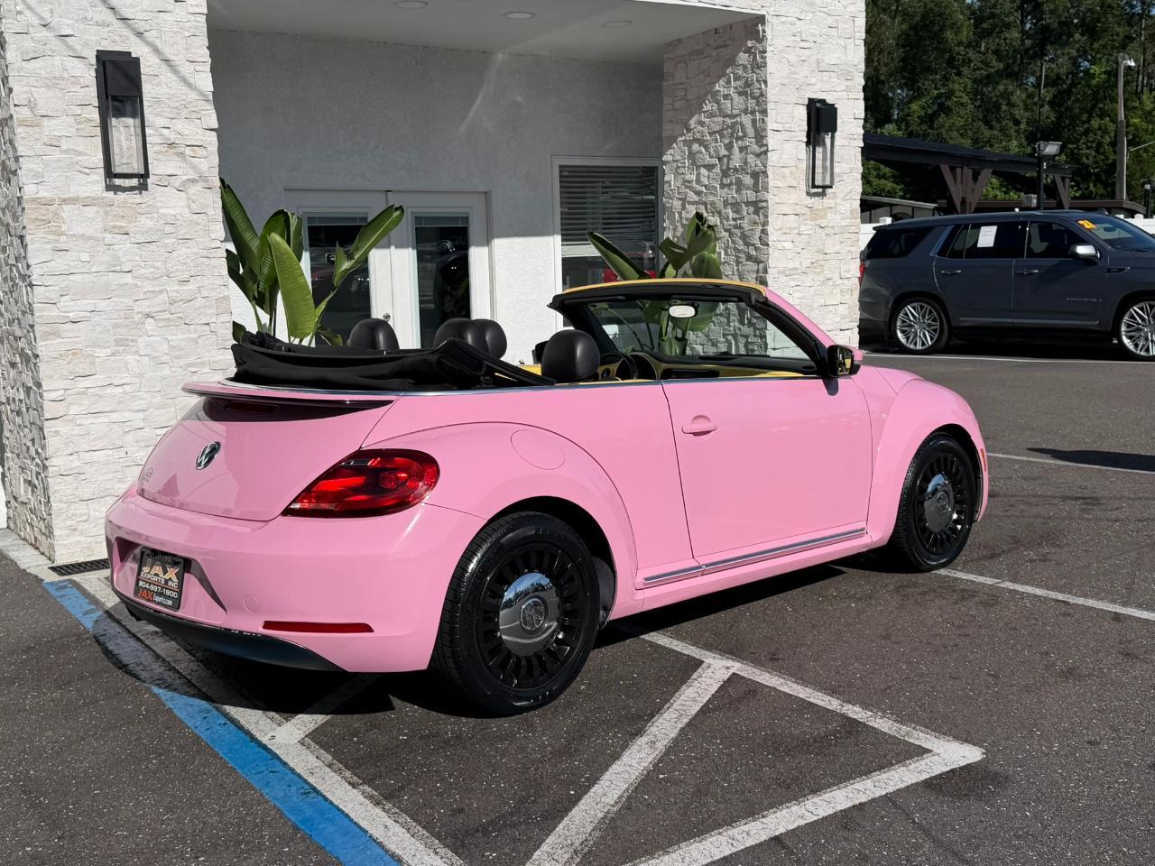 2014 Volkswagen Beetle Convertible 2dr Auto 1.8T PZEV Jacksonville FL