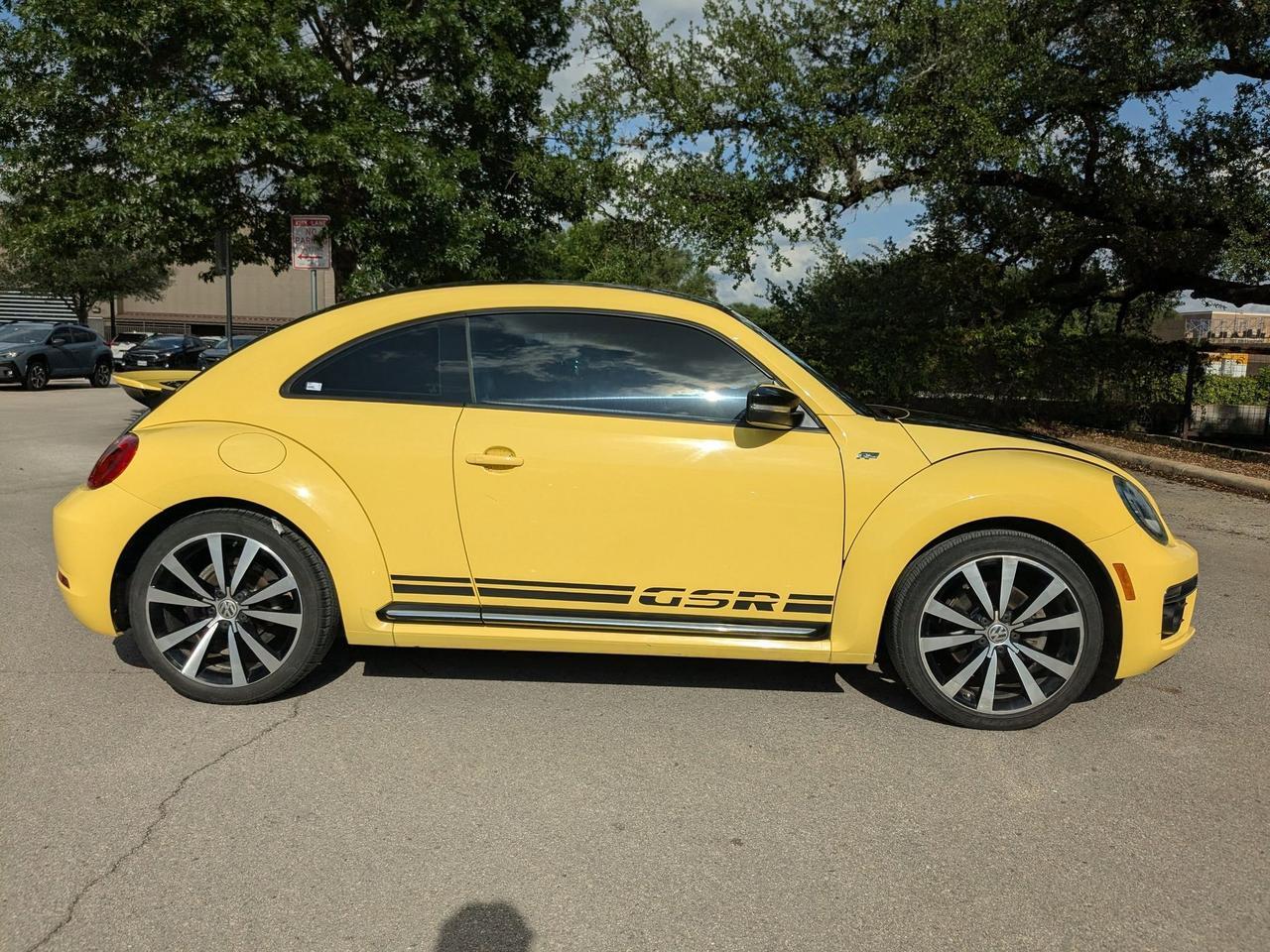 2014 Volkswagen Beetle Coupe 2.0T Turbo R-Line