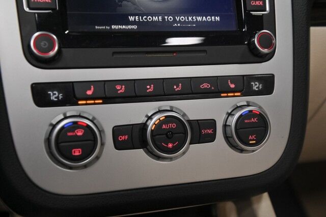 2014 Volkswagen Eos Executive 2dr Convertible Chicago IL