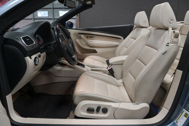 2014 Volkswagen Eos Executive 2dr Convertible Chicago IL
