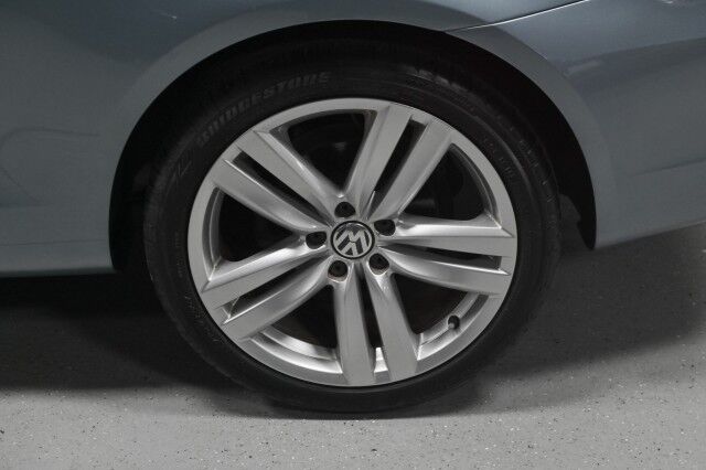 2014 Volkswagen Eos Executive 2dr Convertible Chicago IL